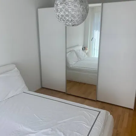 Homestay Taylor's Sleep Over Zurich