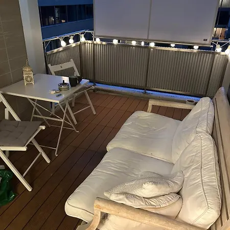 ホームステイ Taylor's Sleep Over